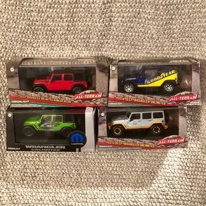 🔥SOLD NWT Die-Cast Jeep Wranglers Collectibles